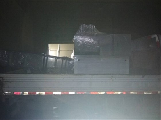 光伏壓塊沖切一體機(jī) 光伏壓塊沖切一體機(jī)