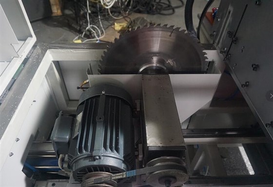 切鋁機(jī)皮帶