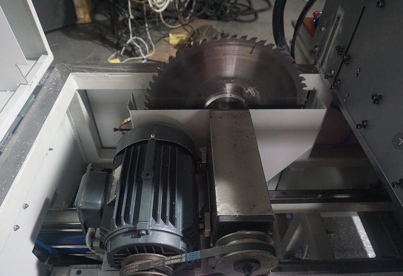 切鋁機(jī)皮帶